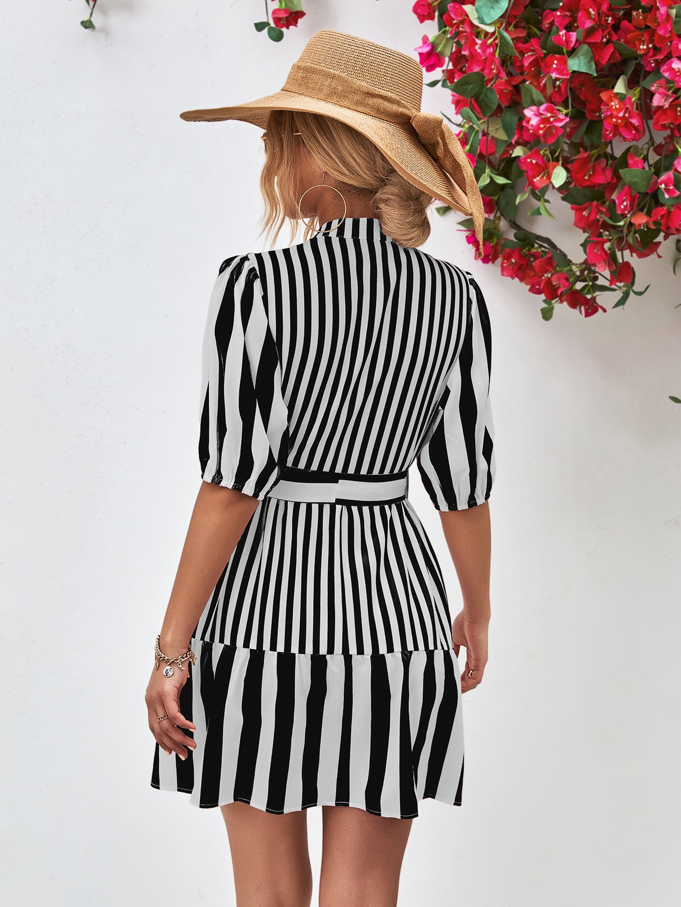 Women's Bubble Sleeve Stand Collar Dress