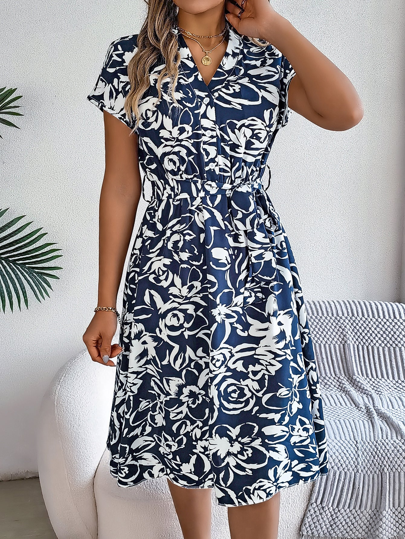 Women's Casual V-neck Button Batwing Sleeve Flower Swing Dress